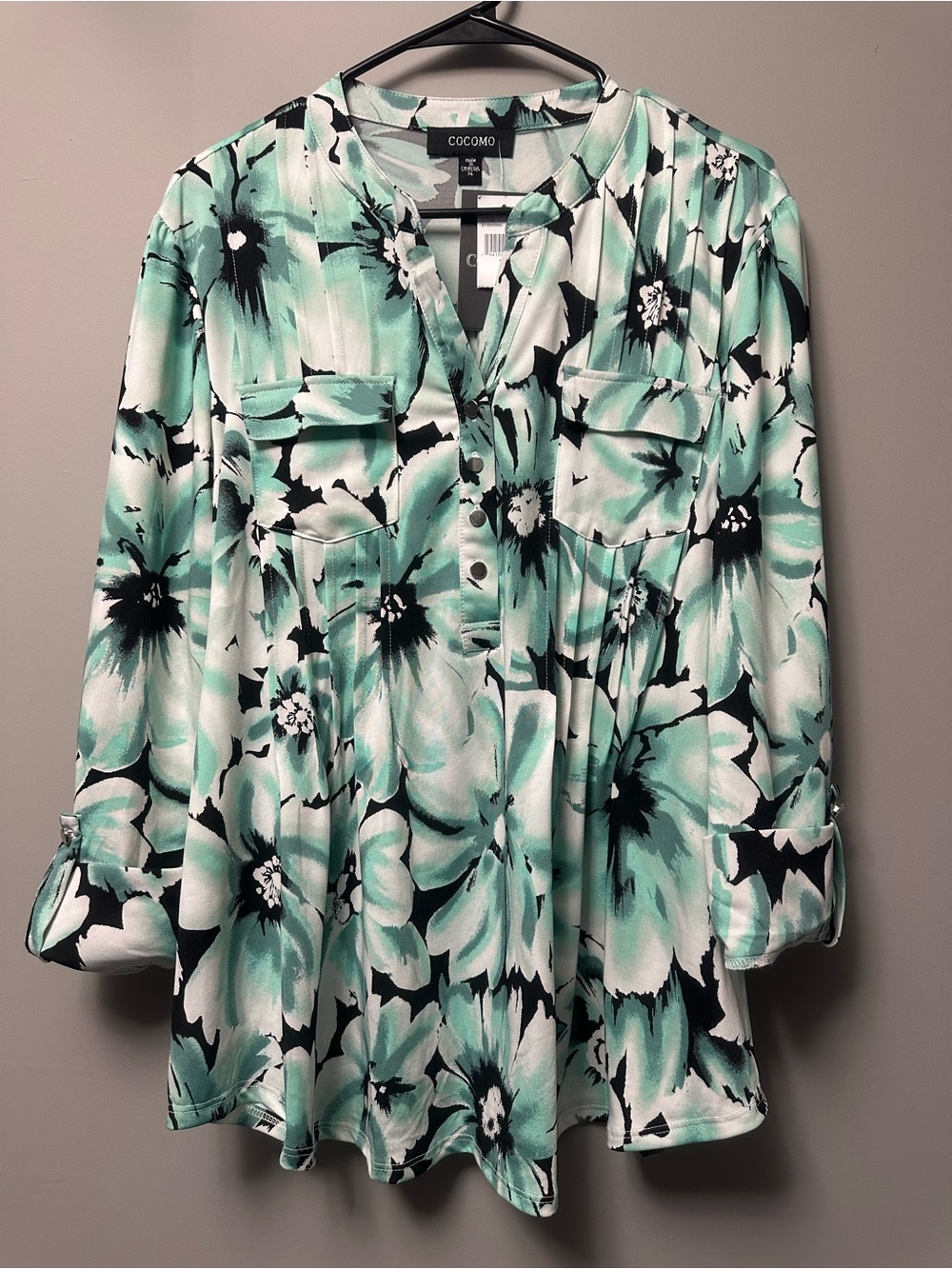 COCOMO Mint Green Floral Button-Front Tunic Top